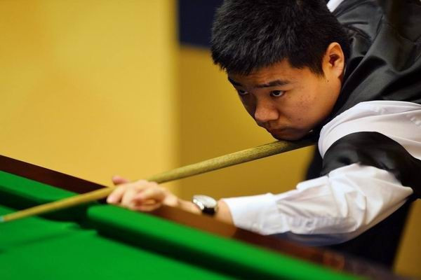 加强团队凝 加强团队凝