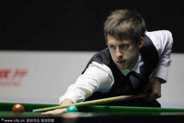 曼城再次展 曼城再次展