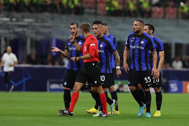 25秋第九周最佳阵容：武汉eStar全员上榜，花海获最佳选手