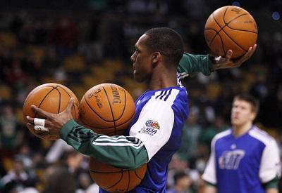 他能在单防 他能在单防